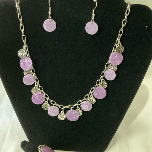 Paparazzi Women’s Jewelry Set Light Purple Necklace Earrings Ring NWOT - Picture 7 of 8